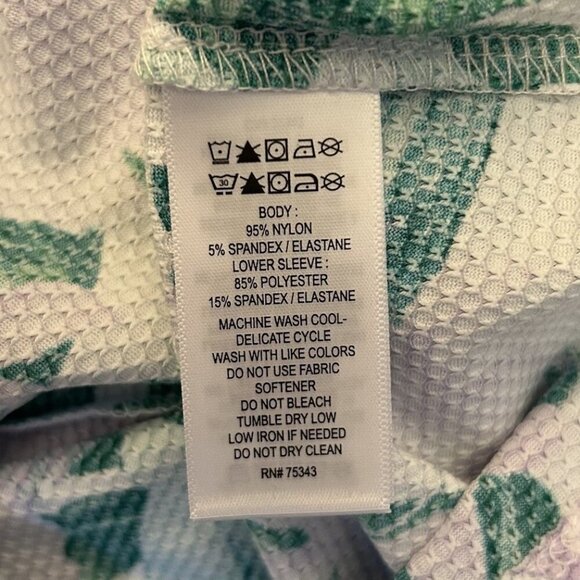 Tommy Bahama Women's Long Sleeve Top Jacket Size XS Floral 1/4 Zip Mock Neck NWT - Picture 10 of 11